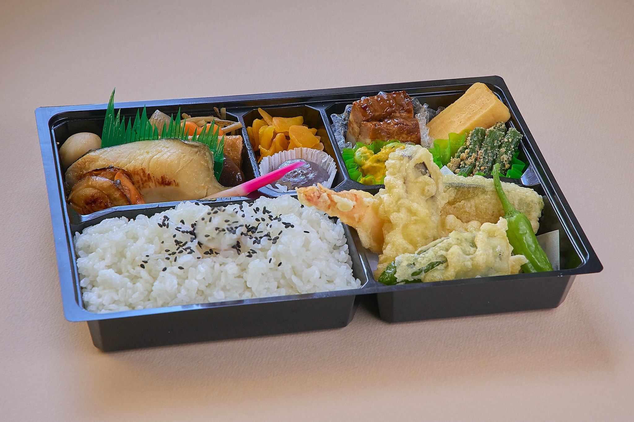 銀だら西京漬け焼き・天ぷら弁当 茨城県 ひたちなか市 お弁当 仕出し 秀かつ 水戸市 那珂市 東海村 大洗町