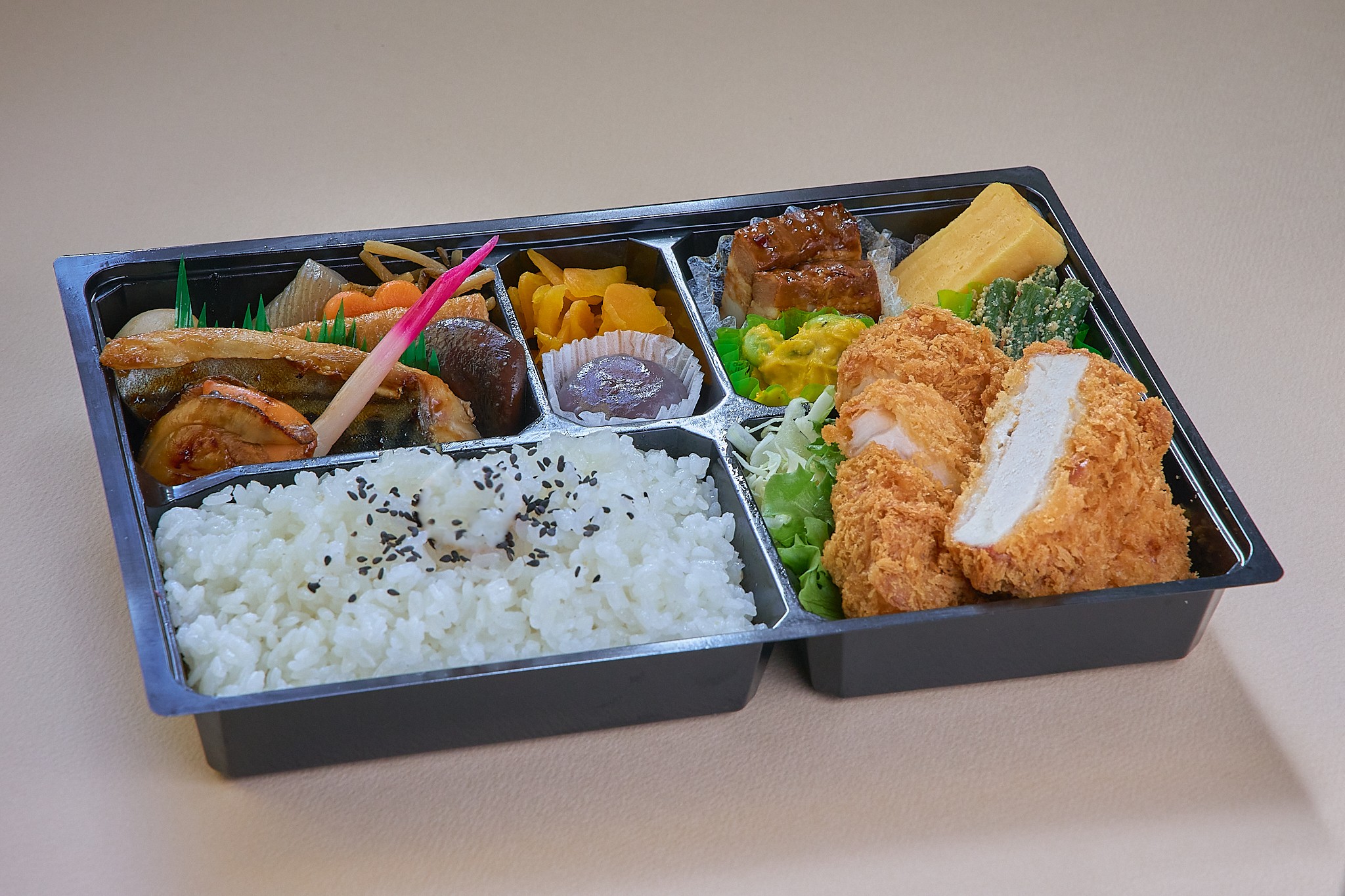 秀かつ特選弁当（とんかつ）茨城県 ひたちなか市 お弁当 仕出し 秀かつ 水戸市 那珂市 東海村 大洗町